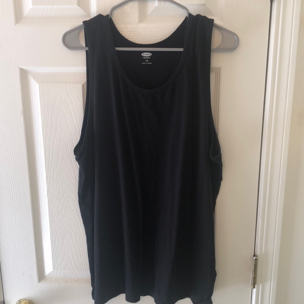 Black old navy tank top